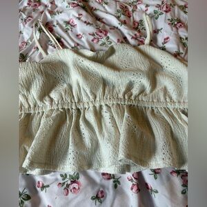 2/35$🍓⭐️ Ardene Cream Smocked Eyelet Crop Top